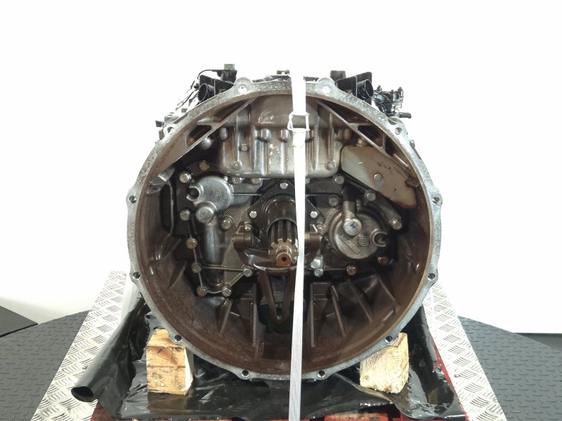 ZF Astronic 12AS2330TD Gearbox - Caixa de câmbio: foto 2 ZF Astronic 12AS2330TD Gearbox - Caixa de câmbio: foto 2