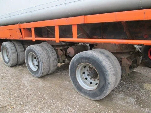 EKW vlak uitschuifbaar - Reboque plataforma/ Caixa aberta: foto 2 EKW vlak uitschuifbaar - Reboque plataforma/ Caixa aberta: foto 2