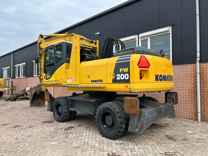 Komatsu PW200 - Escavadeira de rodas: foto 2 Komatsu PW200 - Escavadeira de rodas: foto 2