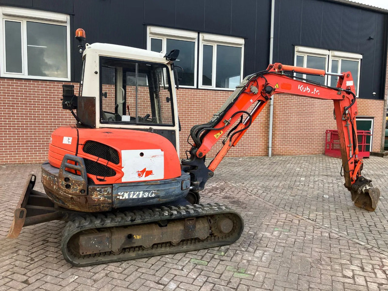 Kubota KX121-3a - Mini escavadeira: foto 2 Kubota KX121-3a - Mini escavadeira: foto 2