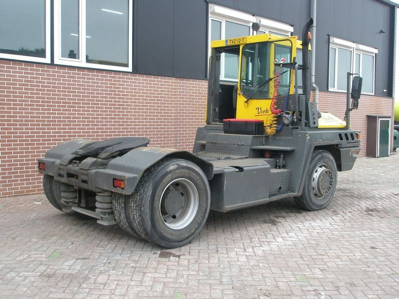 Terberg RT 222 RT220 4x4 - Tractor de terminal: foto 4 Terberg RT 222 RT220 4x4 - Tractor de terminal: foto 4