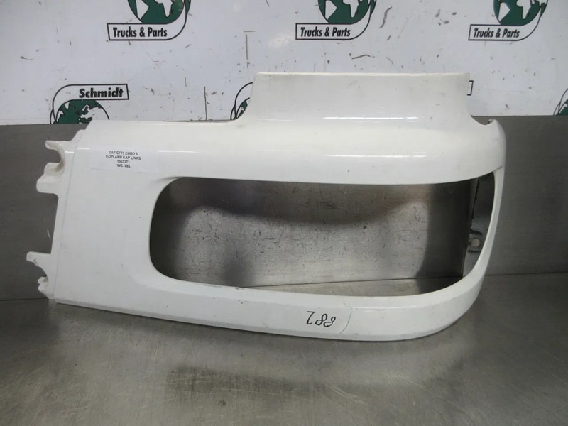 DAF 1363371 // 1363372 KOPLAMP RING DAF CF 75 EURO 5 RECHTS EN LINKS - Cabine e interior de Caminhão: foto 2 DAF 1363371 // 1363372 KOPLAMP RING DAF CF 75 EURO 5 RECHTS EN LINKS - Cabine e interior de Caminhão: foto 2