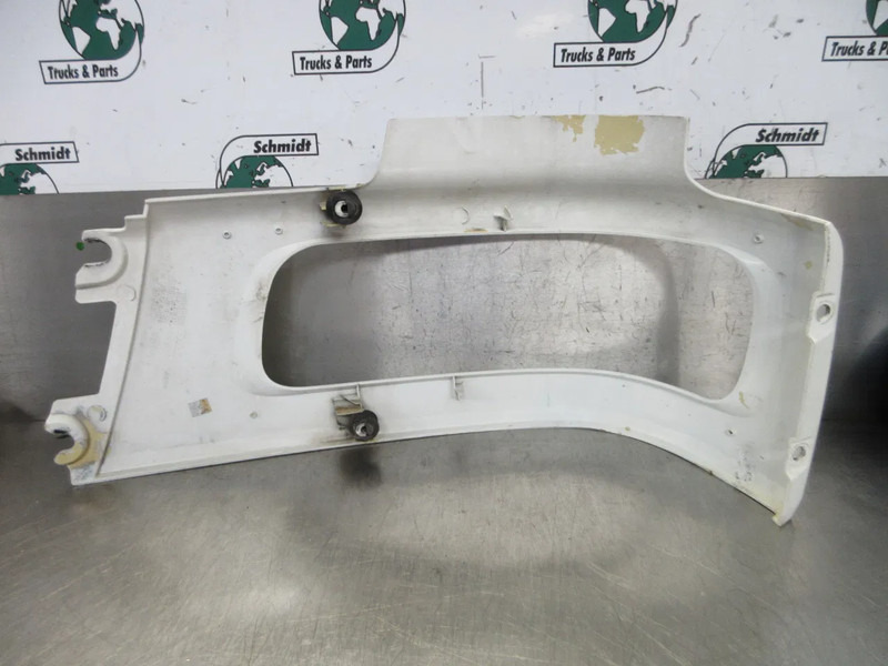 DAF 1363371 // 1363372 KOPLAMP RING DAF CF 75 EURO 5 RECHTS EN LINKS - Cabine e interior de Caminhão: foto 3 DAF 1363371 // 1363372 KOPLAMP RING DAF CF 75 EURO 5 RECHTS EN LINKS - Cabine e interior de Caminhão: foto 3