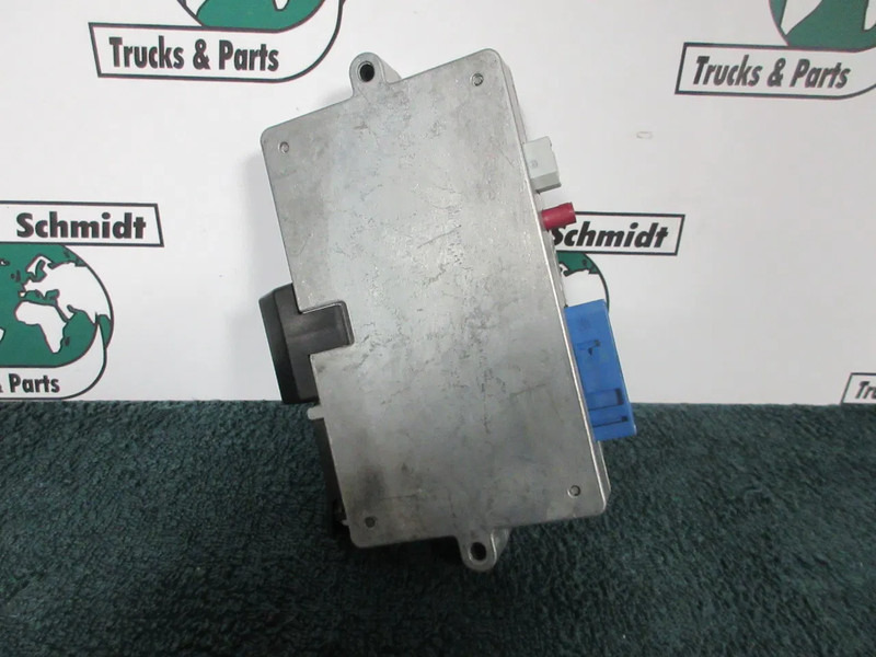 DAF 1953696 ECU MODULEN DAF XF CF 460 EUO 6 - Sistema elétrico de Caminhão: foto 2 DAF 1953696 ECU MODULEN DAF XF CF 460 EUO 6 - Sistema elétrico de Caminhão: foto 2
