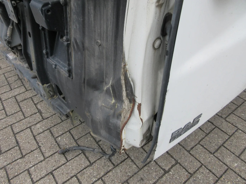 Cabine e interior de Caminhão DAF DAF CF 75 DAGCABINE MODEL EURO 5: foto 9 Cabine e interior de Caminhão DAF DAF CF 75 DAGCABINE MODEL EURO 5: foto 9