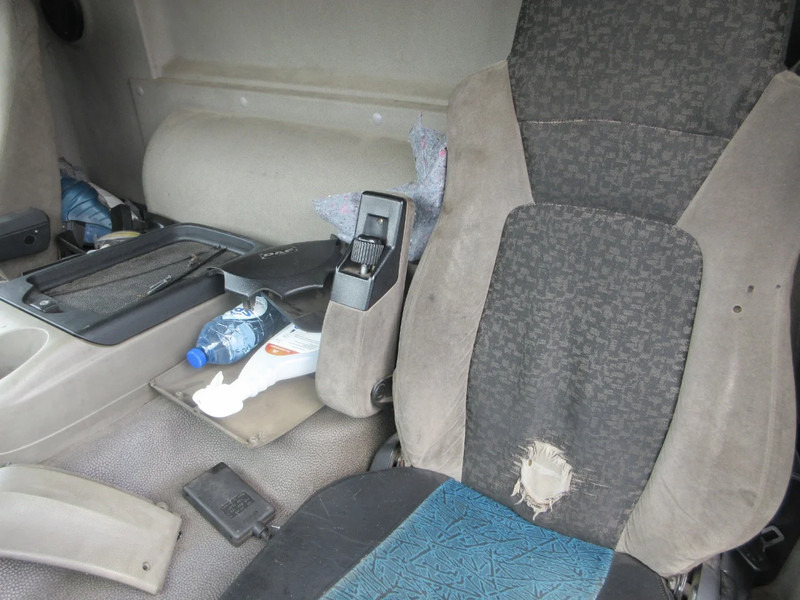 Cabine e interior de Caminhão DAF DAF CF 75 DAGCABINE MODEL EURO 5: foto 14 Cabine e interior de Caminhão DAF DAF CF 75 DAGCABINE MODEL EURO 5: foto 14