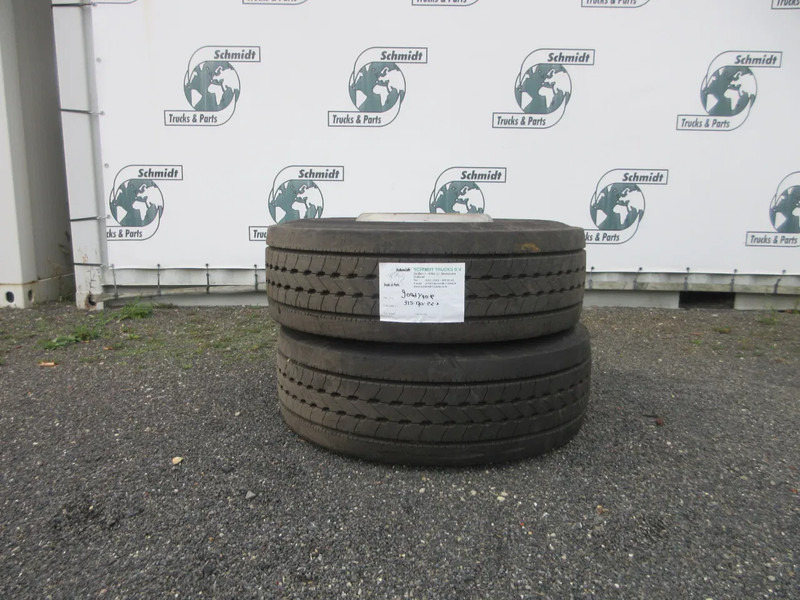 Goodyear 315 / 70 / 22.5 VOORBANDEN MET STAAL WIEL PROFIEL 90% - Pneu de Caminhão: foto 3 Goodyear 315 / 70 / 22.5 VOORBANDEN MET STAAL WIEL PROFIEL 90% - Pneu de Caminhão: foto 3