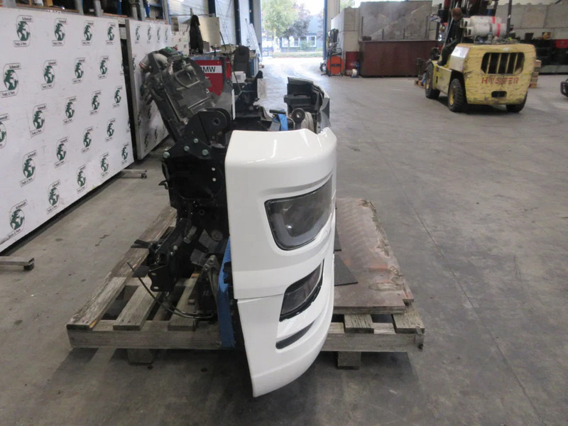 MAN 81.41610-5857 // 81.25101-6821 // 81.25101-6822 COMPLETEN BUMPER TGS 2023 - Para-choque de Caminhão: foto 4 MAN 81.41610-5857 // 81.25101-6821 // 81.25101-6822 COMPLETEN BUMPER TGS 2023 - Para-choque de Caminhão: foto 4