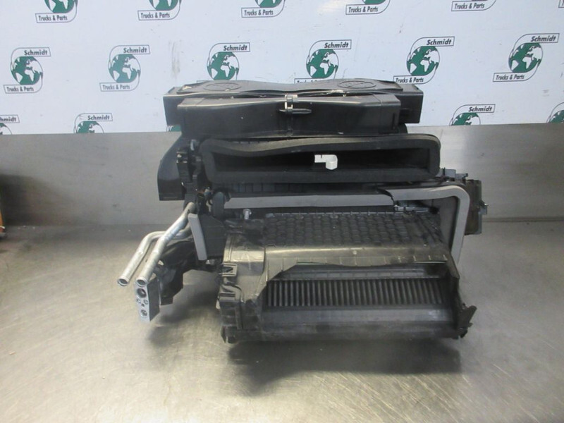 MAN 81.61900-6459 KACHELHUIS MAN 18.510 EURO 6 MODEL 2022 - Peça de ar condicionado de Caminhão: foto 4 MAN 81.61900-6459 KACHELHUIS MAN 18.510 EURO 6 MODEL 2022 - Peça de ar condicionado de Caminhão: foto 4