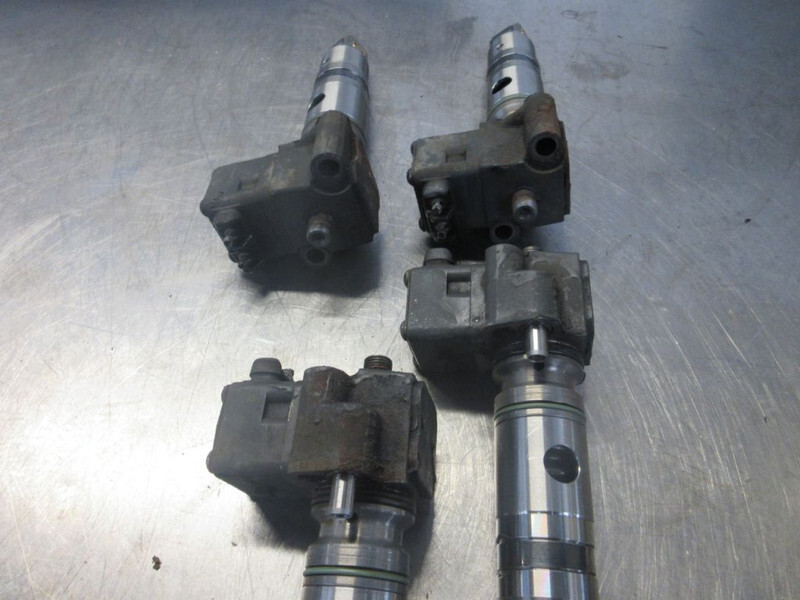 Mercedes-Benz A 028 074 63 02 INJECTORS MERCEDES AXOR EURO 5 - Filtro de combustível de Caminhão: foto 2 Mercedes-Benz A 028 074 63 02 INJECTORS MERCEDES AXOR EURO 5 - Filtro de combustível de Caminhão: foto 2