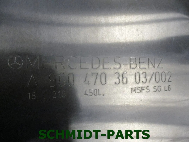 Mercedes-Benz A 960 470 36 03 DIESELTANK NIEUWE 10 X OP VOORRAAD MERCEDES ACTROS - Tanque de combustível de Caminhão: foto 4 Mercedes-Benz A 960 470 36 03 DIESELTANK NIEUWE 10 X OP VOORRAAD MERCEDES ACTROS - Tanque de combustível de Caminhão: foto 4