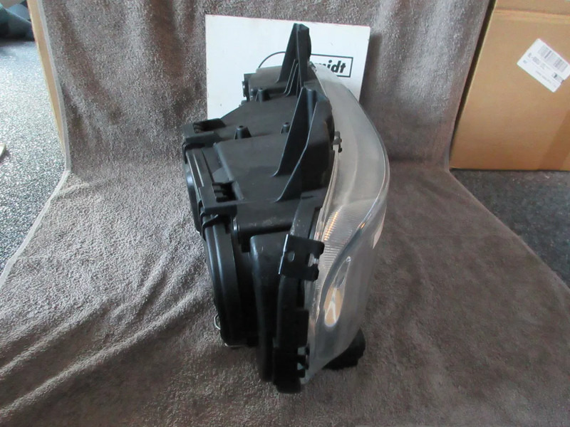 Mercedes-Benz A 973 820 22 61 // A 973 820 23 61 KOPLAMP ATEGO EURO 6 R + L NIEUWE !!! - Farol dianteira de Caminhão: foto 4 Mercedes-Benz A 973 820 22 61 // A 973 820 23 61 KOPLAMP ATEGO EURO 6 R + L NIEUWE !!! - Farol dianteira de Caminhão: foto 4