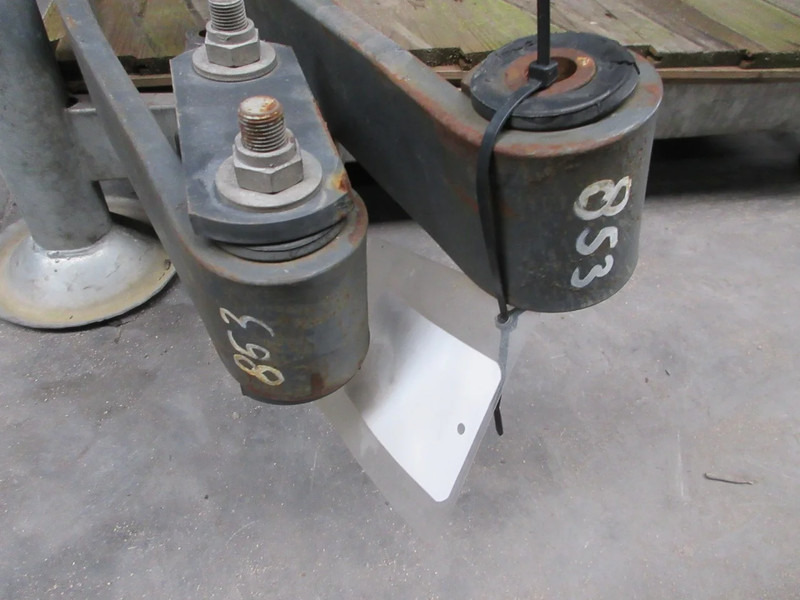 Renault 7422477146//22477146 VOORVEER 1'BLADS EURO 6 - Suspensão de molas/ Suspensão de lâminas de Caminhão: foto 4 Renault 7422477146//22477146 VOORVEER 1'BLADS EURO 6 - Suspensão de molas/ Suspensão de lâminas de Caminhão: foto 4