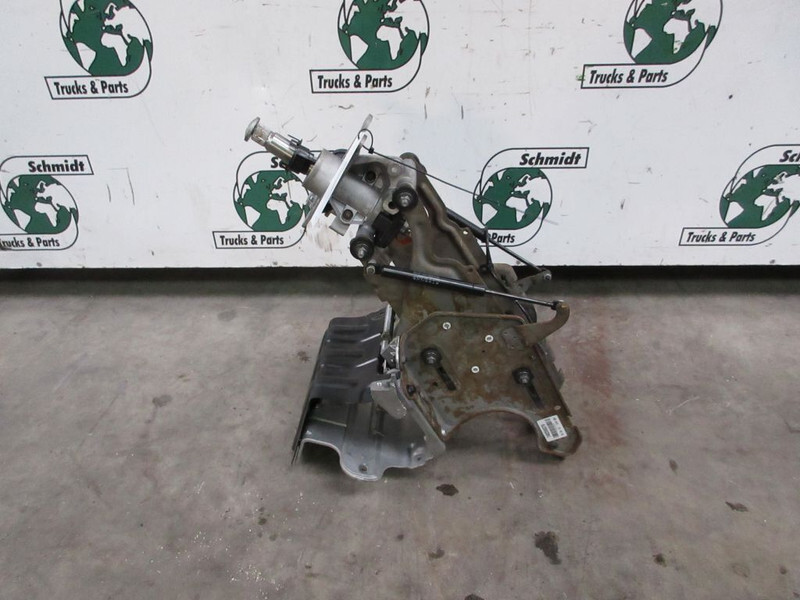 Renault 7482595270 STUURKOLOM RENAULT T 460 EURO 6 - Coluna de direcção de Caminhão: foto 2 Renault 7482595270 STUURKOLOM RENAULT T 460 EURO 6 - Coluna de direcção de Caminhão: foto 2