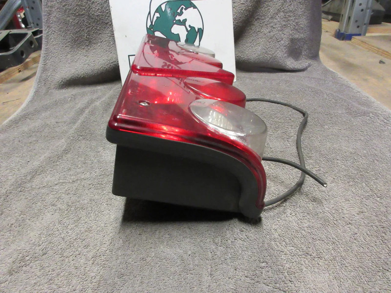 Schmitz Cargobull ACHTERLAMPEN RECHT EN LINKS SCHITZ OPLEGGER MODEL 2020 - Farol traseiros de Caminhão: foto 3 Schmitz Cargobull ACHTERLAMPEN RECHT EN LINKS SCHITZ OPLEGGER MODEL 2020 - Farol traseiros de Caminhão: foto 3