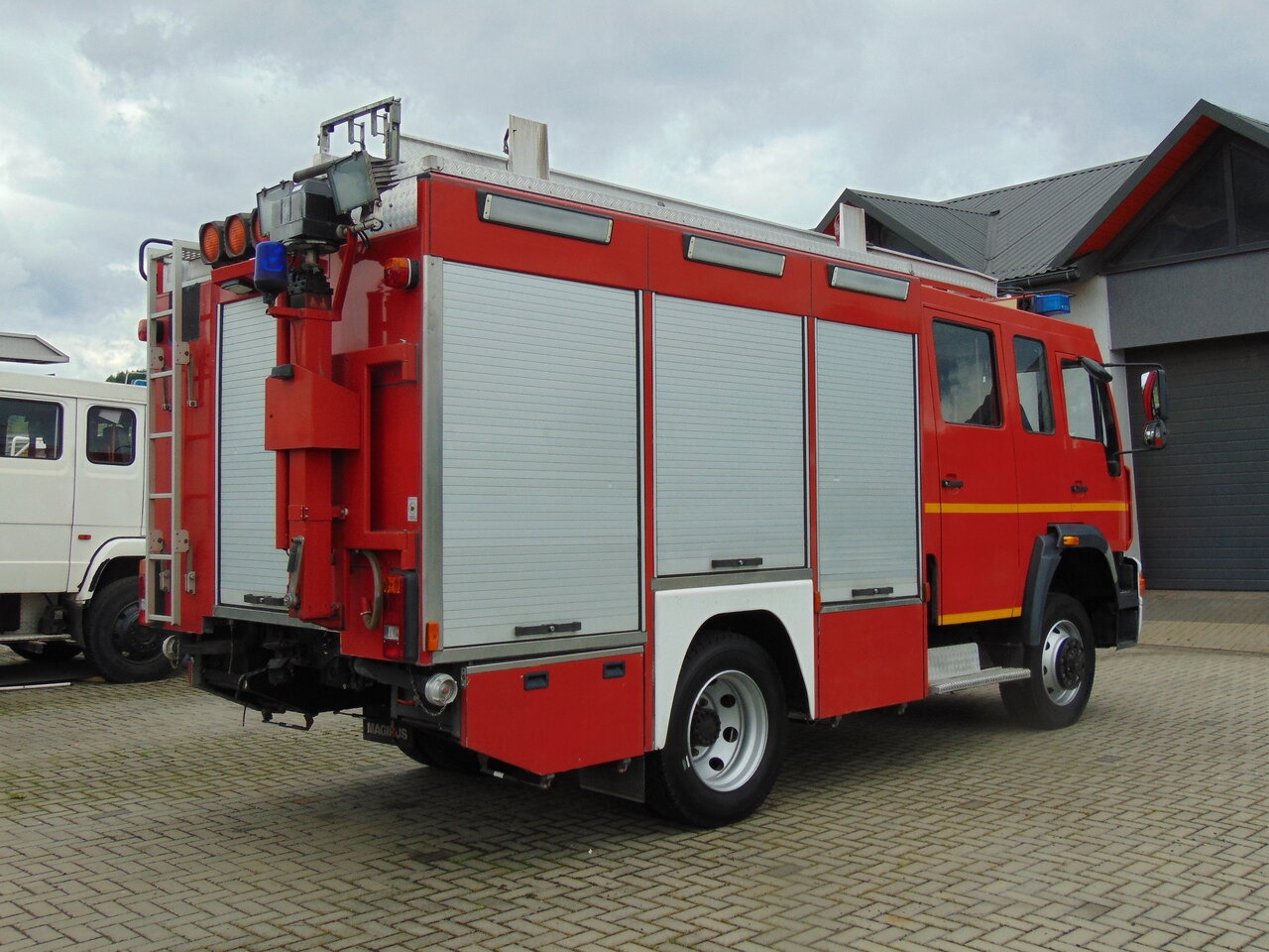 MAN LE14.260 4x4 MAGIRUS - Carro de bombeiro: foto 4 MAN LE14.260 4x4 MAGIRUS - Carro de bombeiro: foto 4