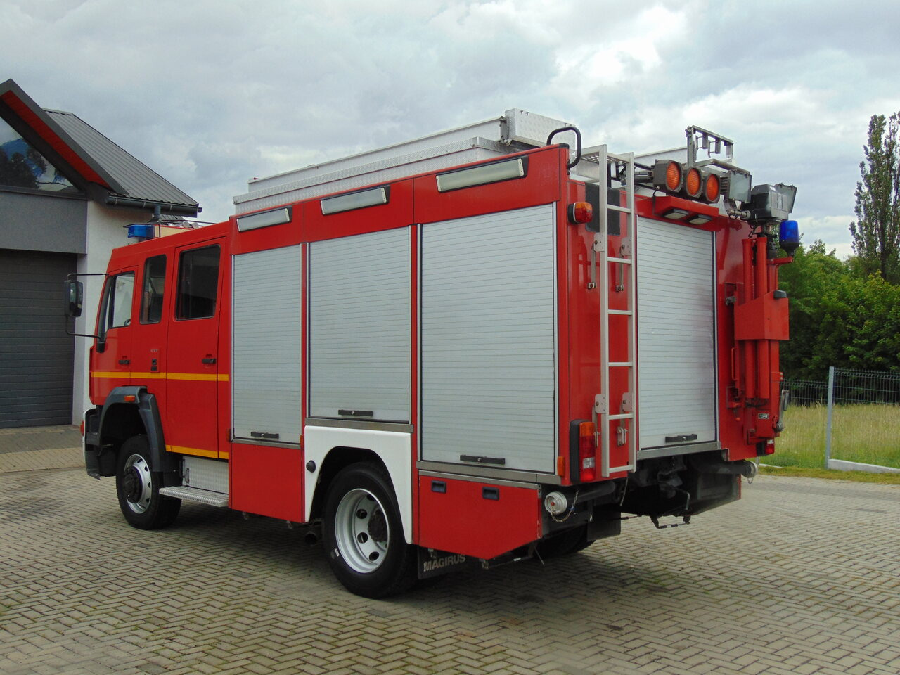 MAN LE14.260 4x4 MAGIRUS - Carro de bombeiro: foto 3 MAN LE14.260 4x4 MAGIRUS - Carro de bombeiro: foto 3
