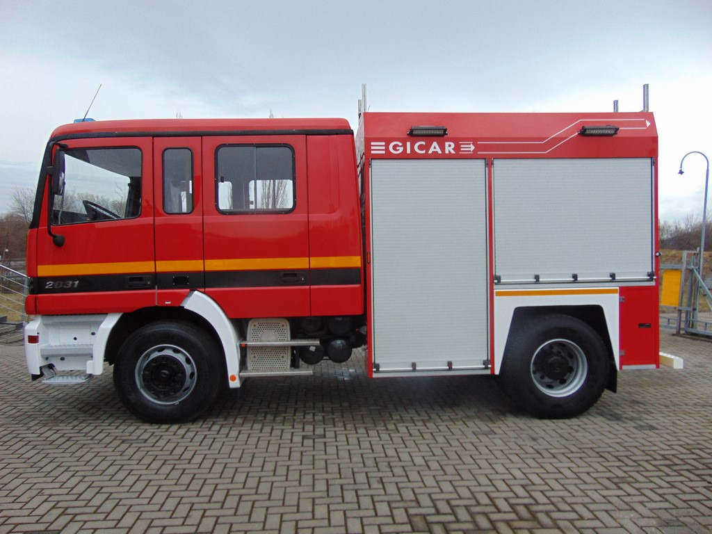 MERCEDES-BENZ Actros 2031 V8 GICAR - Carro de bombeiro: foto 5 MERCEDES-BENZ Actros 2031 V8 GICAR - Carro de bombeiro: foto 5