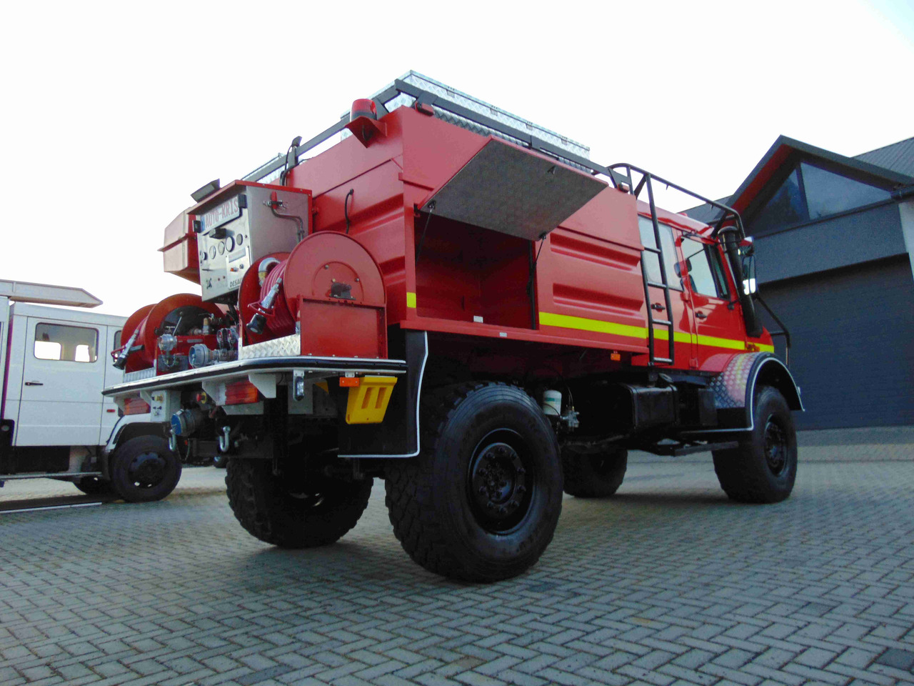 Locação de MERCEDES-BENZ Unimog U5000 4x4 DESAUTEL - 5000 WATER !!! MERCEDES-BENZ Unimog U5000 4x4 DESAUTEL - 5000 WATER !!!: foto 27