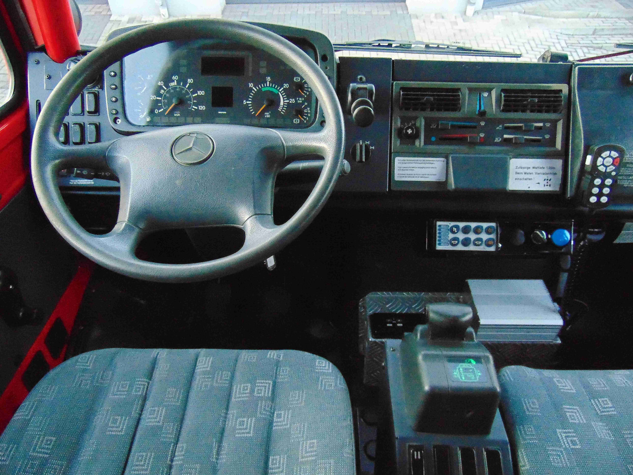 Locação de MERCEDES-BENZ Unimog U5000 4x4 DESAUTEL - 5000 WATER !!! MERCEDES-BENZ Unimog U5000 4x4 DESAUTEL - 5000 WATER !!!: foto 18