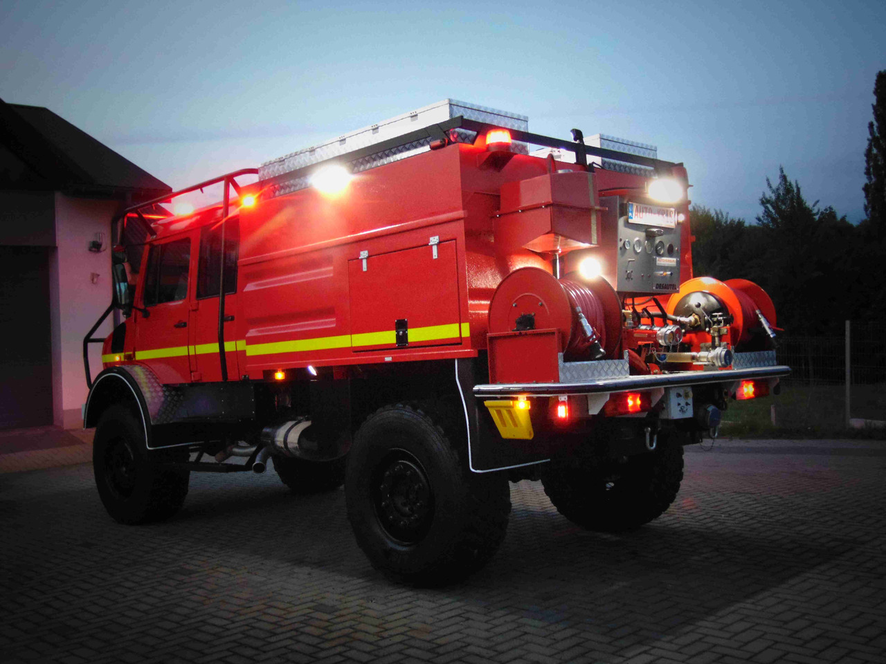 Locação de MERCEDES-BENZ Unimog U5000 4x4 DESAUTEL - 5000 WATER !!! MERCEDES-BENZ Unimog U5000 4x4 DESAUTEL - 5000 WATER !!!: foto 30