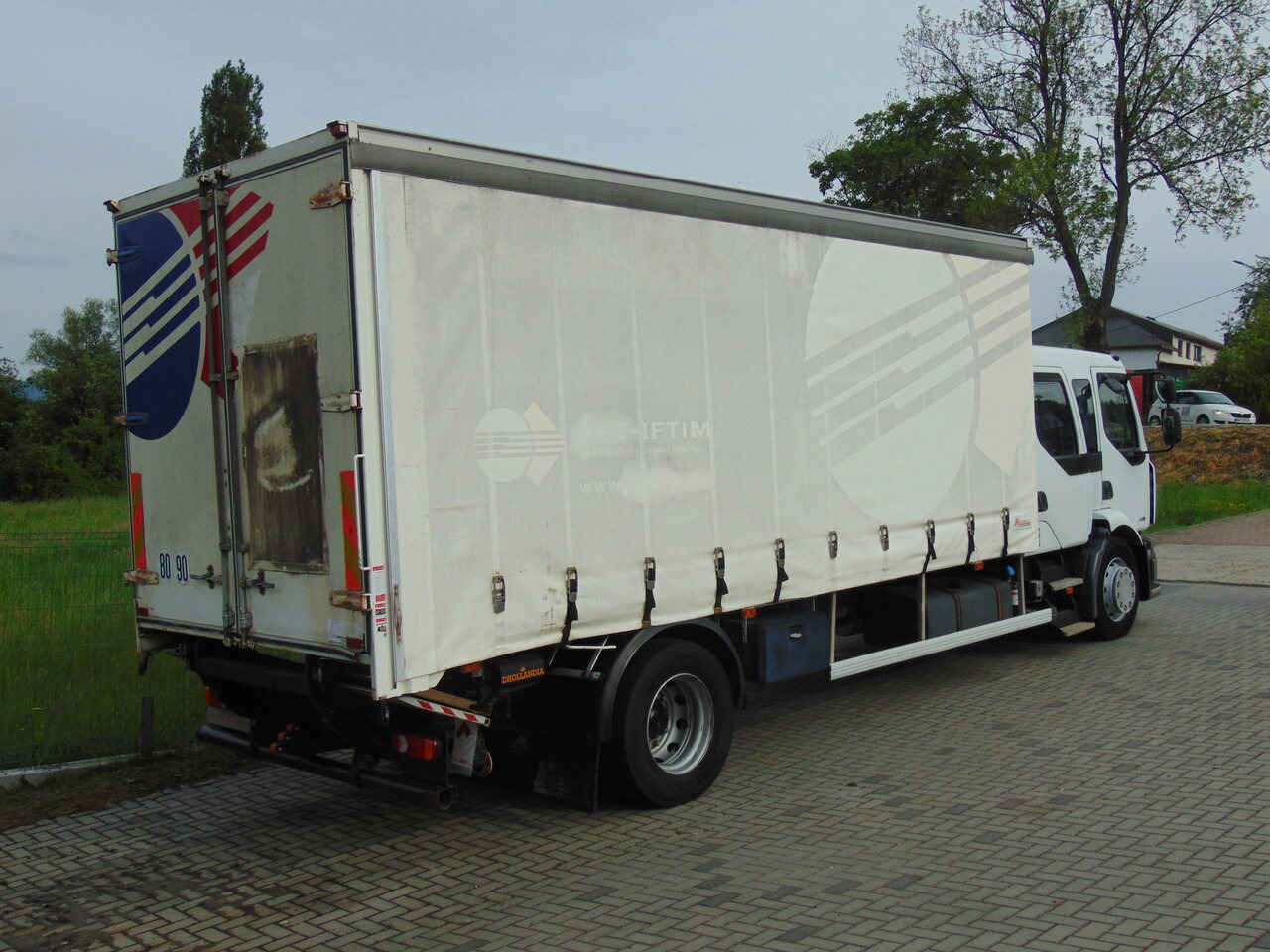 RENAULT Midlum 240DXi - Caminhão com lona: foto 4 RENAULT Midlum 240DXi - Caminhão com lona: foto 4