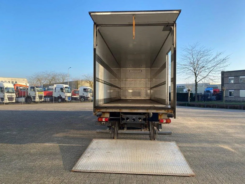 Mercedes-Benz Antos 2533 / LIFT AXLE / HEATED CLOSED BOX / PLATFORM 2000 KG / ONLY:506959 KM / SIDE DOOR / AUTOMATIC / EURO-6 / 2019 - Caminhão furgão: foto 5 Mercedes-Benz Antos 2533 / LIFT AXLE / HEATED CLOSED BOX / PLATFORM 2000 KG / ONLY:506959 KM / SIDE DOOR / AUTOMATIC / EURO-6 / 2019 - Caminhão furgão: foto 5