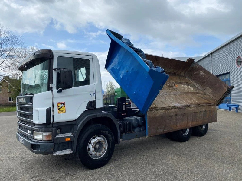 Scania 114-340 / 6X4 / 2 SIDE TIPPER / BIG AXLE / FULL-STEEL / DRUM BRAKES / MANUAL / 1999 - Caminhão basculante: foto 3 Scania 114-340 / 6X4 / 2 SIDE TIPPER / BIG AXLE / FULL-STEEL / DRUM BRAKES / MANUAL / 1999 - Caminhão basculante: foto 3