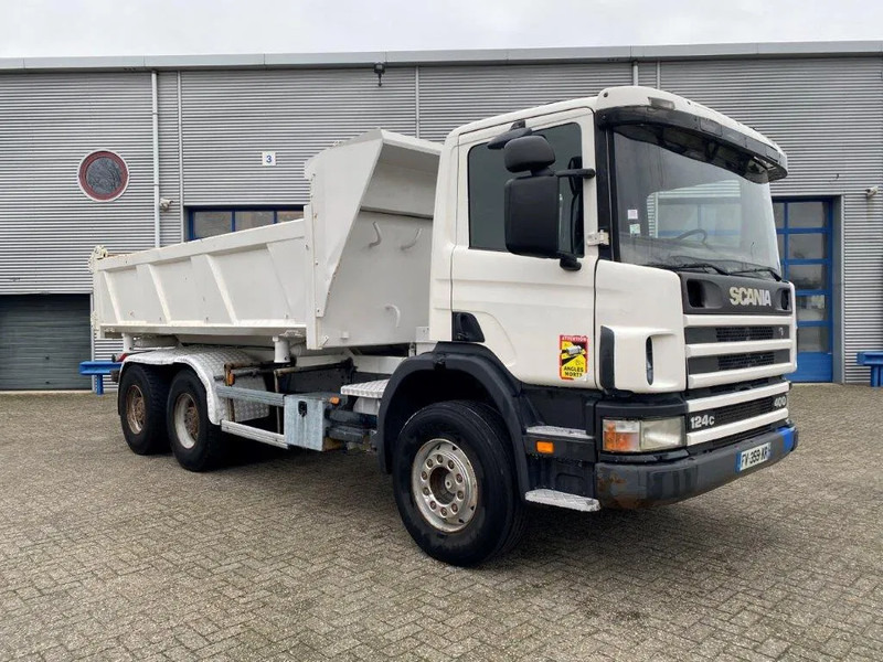Scania 124-400 / 6X4 / RETARDER / BIG AXLE / FULL STEEL / 2SIDE TIPPER / OLD TACHO / AIRCO / MANUAL / EURO-2 / 2000 - Caminhão basculante: foto 5 Scania 124-400 / 6X4 / RETARDER / BIG AXLE / FULL STEEL / 2SIDE TIPPER / OLD TACHO / AIRCO / MANUAL / EURO-2 / 2000 - Caminhão basculante: foto 5