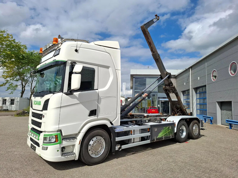 Scania NGS R500 / RETARDER / AJK HOOK 22 TON / LIFT+LENKACHSE / TUV:17-06-2026 / NAVI / LWDS / ALCOA / LEATHER / AUTOMATIC / EURO-6 / 2 - Caminhão polibenne: foto 1 Scania NGS R500 / RETARDER / AJK HOOK 22 TON / LIFT+LENKACHSE / TUV:17-06-2026 / NAVI / LWDS / ALCOA / LEATHER / AUTOMATIC / EURO-6 / 2 - Caminhão polibenne: foto 1