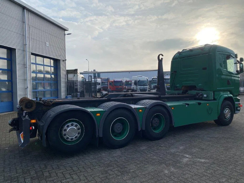 Scania R520 V8 / 8X4 / BIG AXLE / AJK HOOKLIFT 30TON / LIFT+LENKACHSE / NAVI / LEATHER / FULL-AIR / AUTOMATIC / EURO-6 / 2015 - Caminhão polibenne: foto 5 Scania R520 V8 / 8X4 / BIG AXLE / AJK HOOKLIFT 30TON / LIFT+LENKACHSE / NAVI / LEATHER / FULL-AIR / AUTOMATIC / EURO-6 / 2015 - Caminhão polibenne: foto 5