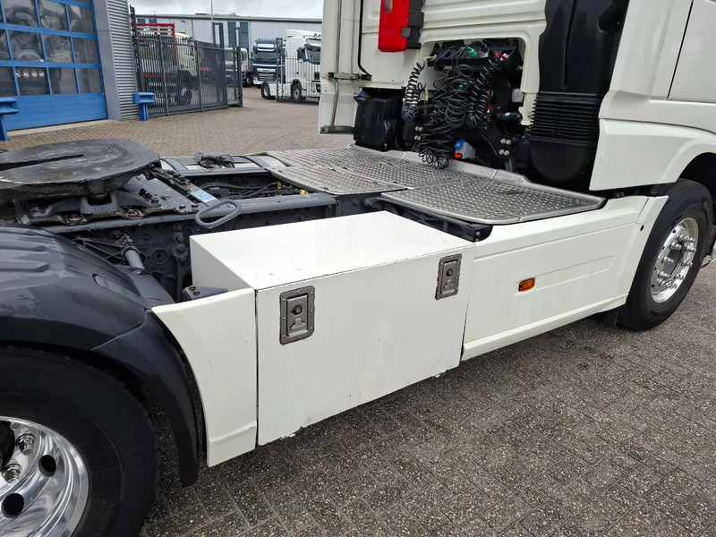 Tractor DAF XF106-460 / DEB / TUV:20-01-2026 / 753438 KM / FRIDGE / ACC / LWDS / GEN2 V2 TACHO / ALCOA / AUTOMATIC / EURO-6 / 2017: foto 10