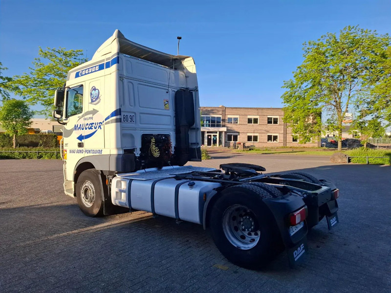 DAF XF106-460 / INTARDER / DEB / MANUAL / AIRCO / CLEAN TRUCK / EURO-6 / 2014 - Tractor: foto 3 DAF XF106-460 / INTARDER / DEB / MANUAL / AIRCO / CLEAN TRUCK / EURO-6 / 2014 - Tractor: foto 3