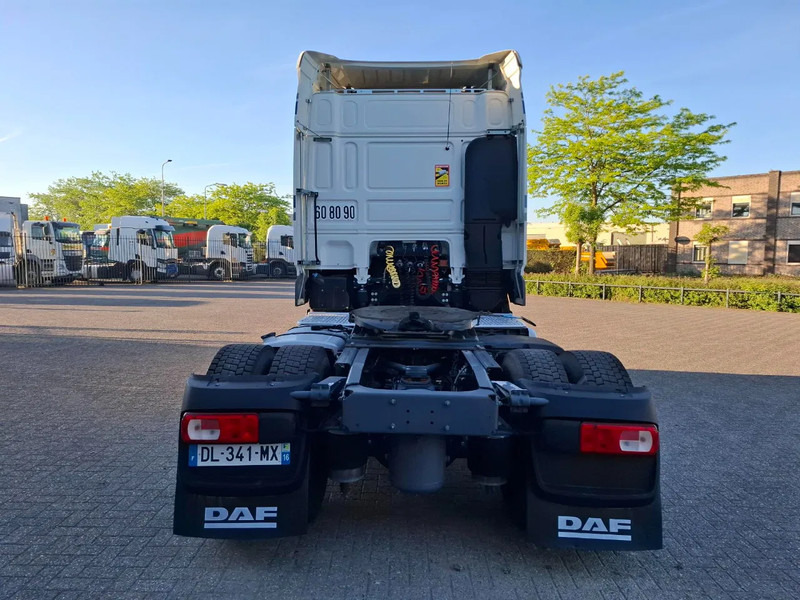 DAF XF106-460 / INTARDER / DEB / MANUAL / AIRCO / CLEAN TRUCK / EURO-6 / 2014 - Tractor: foto 4 DAF XF106-460 / INTARDER / DEB / MANUAL / AIRCO / CLEAN TRUCK / EURO-6 / 2014 - Tractor: foto 4