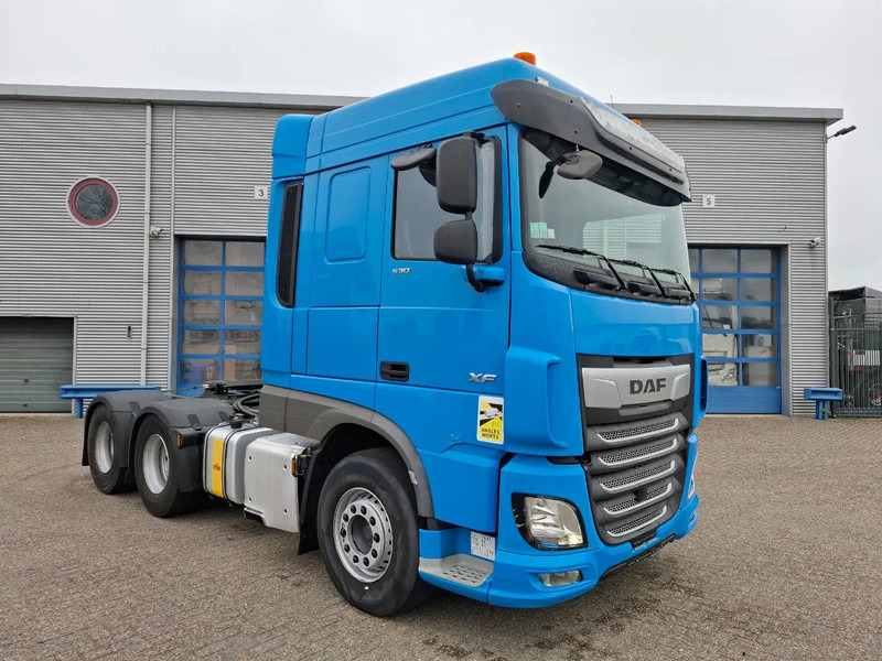 DAF XF106-530 / 6X4 / INTARDER / HYDRAULICS / ONLY:418213 KM / TUV:16-06-2026 / 44TON / LWDS / MANUAL / EURO-6 / 2018 - Tractor: foto 2 DAF XF106-530 / 6X4 / INTARDER / HYDRAULICS / ONLY:418213 KM / TUV:16-06-2026 / 44TON / LWDS / MANUAL / EURO-6 / 2018 - Tractor: foto 2
