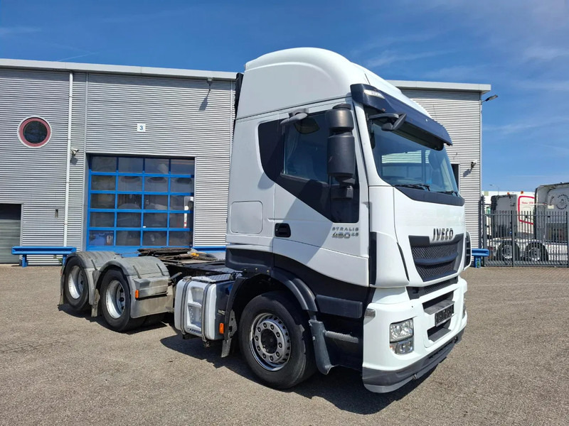 Iveco Stralis 440 / HYDRAULICS / BOOGIE / FRIDGE / 2XBED / 620664 KM / AIRCO / AUTOMATIC / EURO-6 / 2015 - Tractor: foto 2 Iveco Stralis 440 / HYDRAULICS / BOOGIE / FRIDGE / 2XBED / 620664 KM / AIRCO / AUTOMATIC / EURO-6 / 2015 - Tractor: foto 2