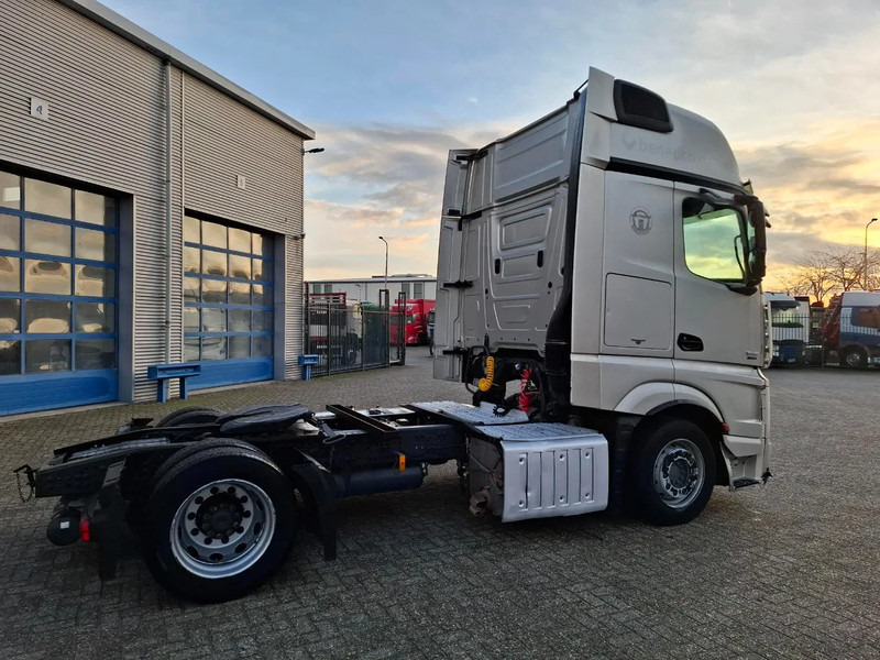 Mercedes-Benz Actros 1842 / NL TRUCK / MEGA / TUV:12-02-2026 / GIGASPACE / ONLY:526303 KM / SMART TACHO / AUTOMATIC / EURO-6 / 2012 - Tractor: foto 5 Mercedes-Benz Actros 1842 / NL TRUCK / MEGA / TUV:12-02-2026 / GIGASPACE / ONLY:526303 KM / SMART TACHO / AUTOMATIC / EURO-6 / 2012 - Tractor: foto 5