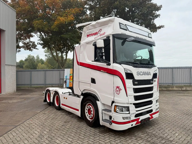 Scania NGS S540 / ENGINE RUNNING / 252236KM / RETARDER / HYDRAULICS / TECHNICAL 75 TON / FULL-AIR / LEATHER / EURO-6 / 2022 - Tractor: foto 2 Scania NGS S540 / ENGINE RUNNING / 252236KM / RETARDER / HYDRAULICS / TECHNICAL 75 TON / FULL-AIR / LEATHER / EURO-6 / 2022 - Tractor: foto 2