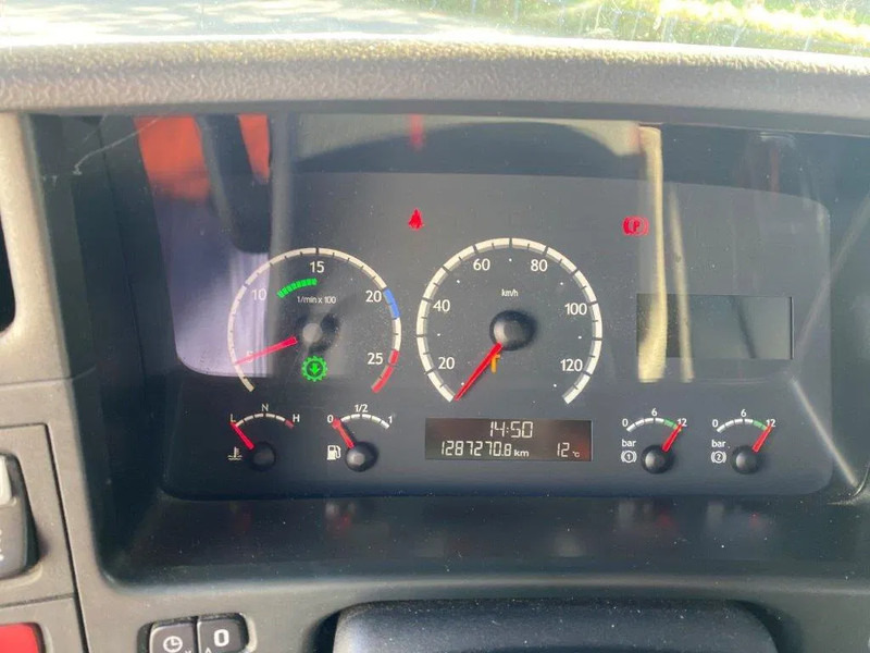 Locação de Scania R420 / HYDRAULICS / ALCOA / AIRCO / GOOD CONDITION / MANUAL / EURO-4 / 2007 Scania R420 / HYDRAULICS / ALCOA / AIRCO / GOOD CONDITION / MANUAL / EURO-4 / 2007: foto 17 Locação de Scania R420 / HYDRAULICS / ALCOA / AIRCO / GOOD CONDITION / MANUAL / EURO-4 / 2007 Scania R420 / HYDRAULICS / ALCOA / AIRCO / GOOD CONDITION / MANUAL / EURO-4 / 2007: foto 17