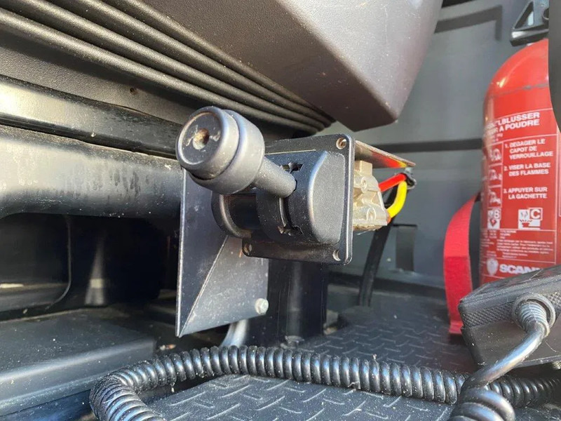 Locação de Scania R420 / HYDRAULICS / ALCOA / AIRCO / GOOD CONDITION / MANUAL / EURO-4 / 2007 Scania R420 / HYDRAULICS / ALCOA / AIRCO / GOOD CONDITION / MANUAL / EURO-4 / 2007: foto 13 Locação de Scania R420 / HYDRAULICS / ALCOA / AIRCO / GOOD CONDITION / MANUAL / EURO-4 / 2007 Scania R420 / HYDRAULICS / ALCOA / AIRCO / GOOD CONDITION / MANUAL / EURO-4 / 2007: foto 13