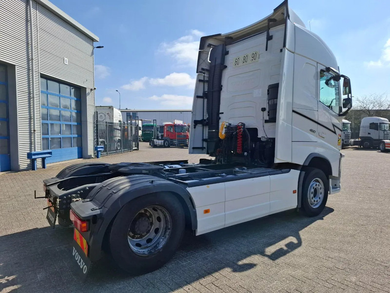 Volvo FH4-460 / VEB+ / DOUBLE TANK / FRIDGE / AUTOMATIC / EURO-6 / 2018 - Tractor: foto 5 Volvo FH4-460 / VEB+ / DOUBLE TANK / FRIDGE / AUTOMATIC / EURO-6 / 2018 - Tractor: foto 5