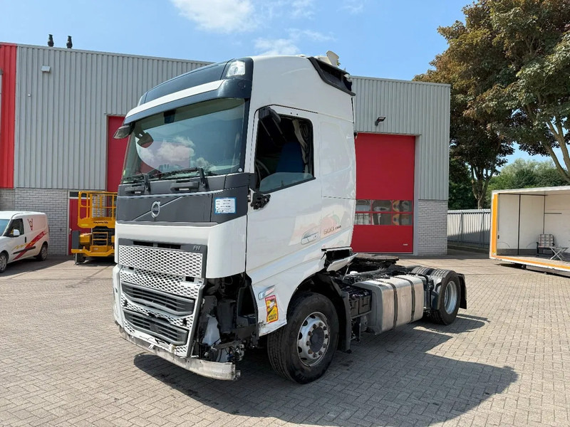 Volvo FH5-500 / ENGINE RUNNING / TURBO COMPOUND / ONLY:434243 KM / VEB+ / PARKCOOL / DOUBLE TANK / EURO-6 / 2021 - Tractor: foto 1 Volvo FH5-500 / ENGINE RUNNING / TURBO COMPOUND / ONLY:434243 KM / VEB+ / PARKCOOL / DOUBLE TANK / EURO-6 / 2021 - Tractor: foto 1