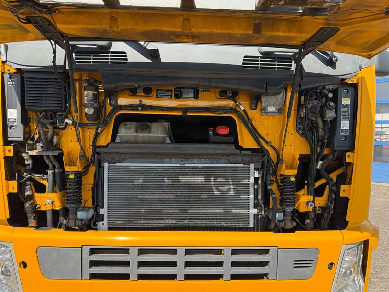 Caminhão grua Volvo FH12-420 / CRANE AMCO VEBA V8204S / REMOTE / XENON / AIRCO / ANALOGE TACHO / MANUAL / EURO-3 / 2003: foto 11