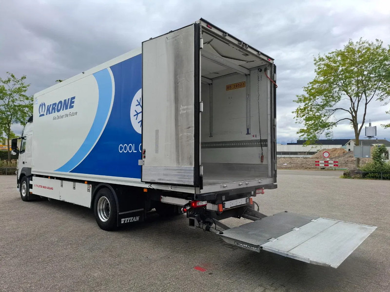 Volvo FM11-330 / VEB / LWDS / ONLY:442862 KM / CARRIER SUPRA 1250 / DOPPELSTOCK / PLATFORM 2TON / DATALOG / FULL-AIR / TOP CONDITION / - Caminhão isotérmico: foto 3 Volvo FM11-330 / VEB / LWDS / ONLY:442862 KM / CARRIER SUPRA 1250 / DOPPELSTOCK / PLATFORM 2TON / DATALOG / FULL-AIR / TOP CONDITION / - Caminhão isotérmico: foto 3