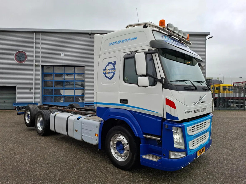 Volvo FM11-460 / NL TRUCK / LIFT+LENKACHSE / ONLY:355342 KM / DYNAMIC STEERING / LWDS / NAVI / ALCOA / TUV:07-01-2026 / INLINER / EURO - Caminhão chassi: foto 3 Volvo FM11-460 / NL TRUCK / LIFT+LENKACHSE / ONLY:355342 KM / DYNAMIC STEERING / LWDS / NAVI / ALCOA / TUV:07-01-2026 / INLINER / EURO - Caminhão chassi: foto 3