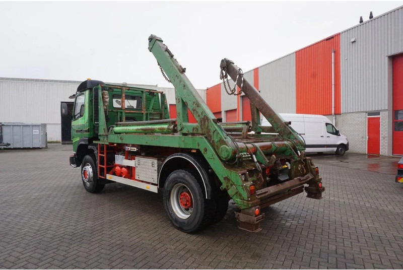 Volvo FM12-420 / ENGINE RUNNING / 4X4 / HYDRAULICS / BIG AXLE / ONLY:510426 KM / FULL STEEL / EURO-3 / 2001 - Caminhão multibenne: foto 5 Volvo FM12-420 / ENGINE RUNNING / 4X4 / HYDRAULICS / BIG AXLE / ONLY:510426 KM / FULL STEEL / EURO-3 / 2001 - Caminhão multibenne: foto 5