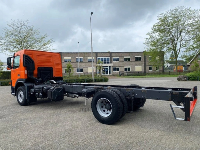 Volvo FM9-260 / HYDRAULICS / NL TRUCK / AUTOMATIC / EURO-3 / 2005 - Caminhão chassi: foto 3 Volvo FM9-260 / HYDRAULICS / NL TRUCK / AUTOMATIC / EURO-3 / 2005 - Caminhão chassi: foto 3