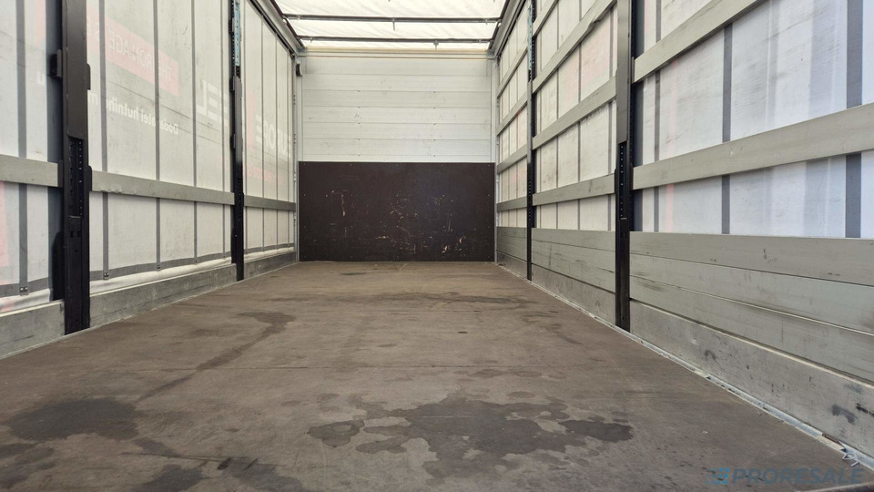 DAF LF 290 FA Sleeper Cab EURO 6 - valník s plachtou - Caminhão com lona: foto 4 DAF LF 290 FA Sleeper Cab EURO 6 - valník s plachtou - Caminhão com lona: foto 4