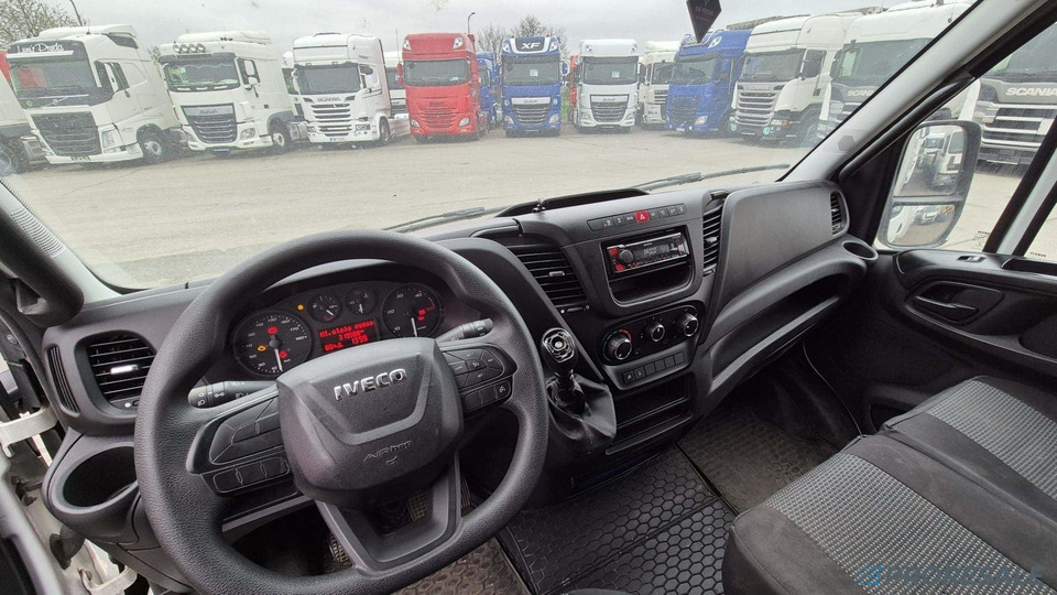 Carrinha de contentor IVECO DAILY 35S16 skříň - 8 palet: foto 6