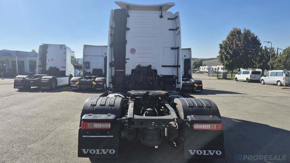 VOLVO FH 460 GLOBE XL EURO 6 TURBOCOMPOUND - Tractor: foto 3 VOLVO FH 460 GLOBE XL EURO 6 TURBOCOMPOUND - Tractor: foto 3